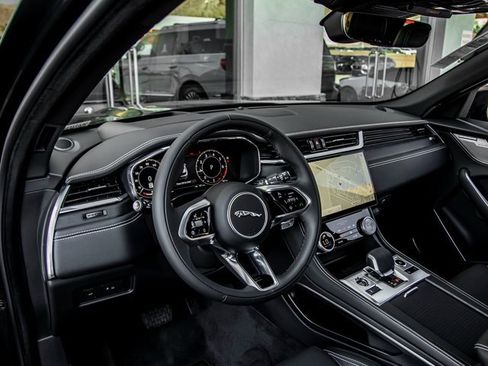 Used 2025 Jaguar F-PACE R-Dynamic S image 14