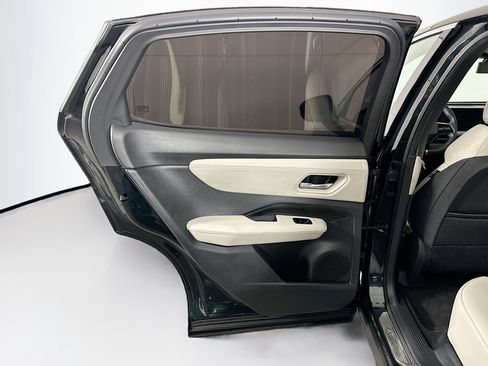 Used 2024 Nissan Ariya FWD image 28