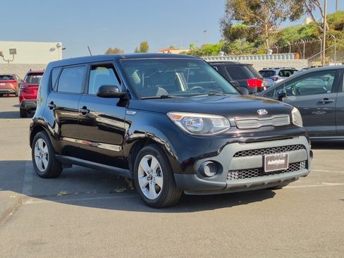 Used 2019 Kia Soul FWD image 4