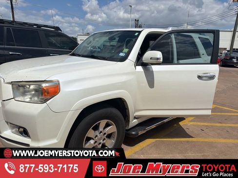 Used 2011 Toyota 4Runner SR5 w/ Premium Pkg w/Leather RWD image 1