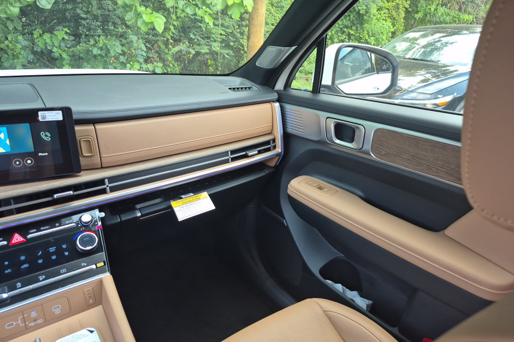 New 2027 Hyundai Santa Fe Limited FWD image 21