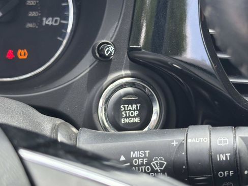 Used 2020 Mitsubishi Outlander SEL FWD image 26