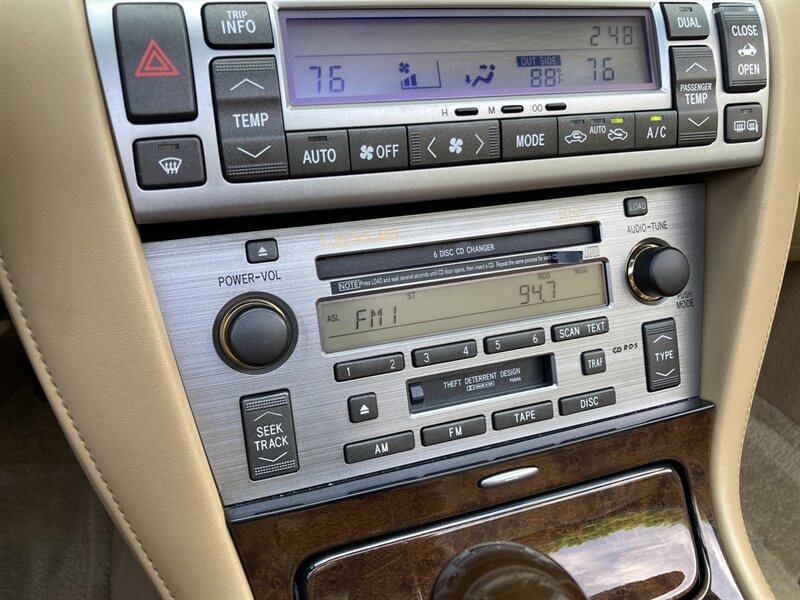Used 2008 Lexus SC 430 Convertible RWD image 28