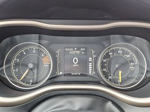 Used 2016 Jeep Cherokee Latitude image 14