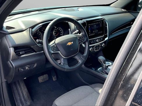 Used 2023 Chevrolet Traverse LT AWD/4WD image 21