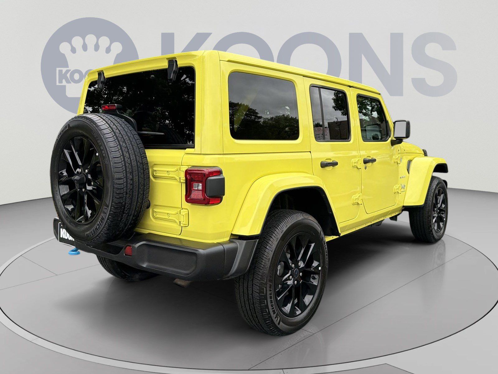 Used 2024 Jeep Wrangler Unlimited Sahara AWD/4WD image 7