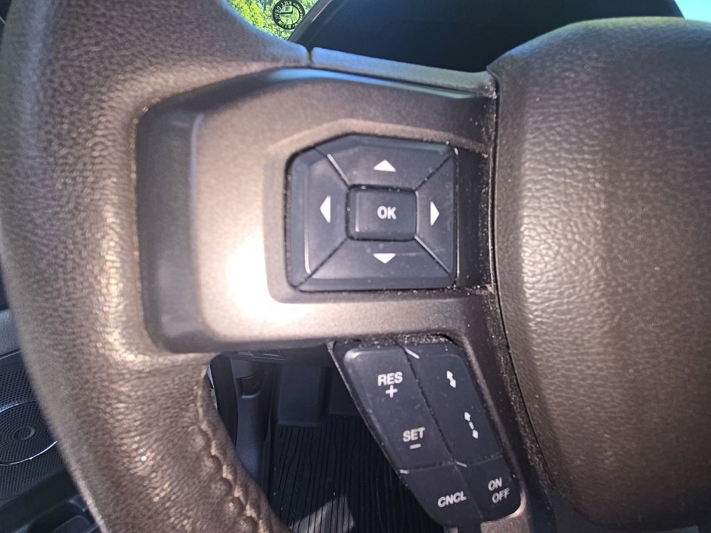 Used 2019 Ford Expedition XLT w/ Equipment Group 202A AWD/4WD image 34