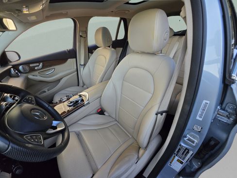 Used 2016 Mercedes-Benz GLC 300 4MATIC image 13