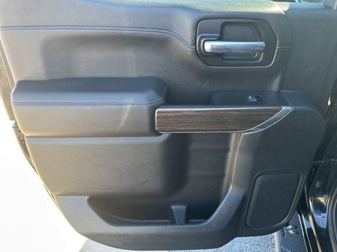 Used 2020 Chevrolet Silverado 1500 LT Trail Boss w/ Midnight Edition image 23