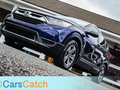 Used 2017 Honda CR-V LX image 9