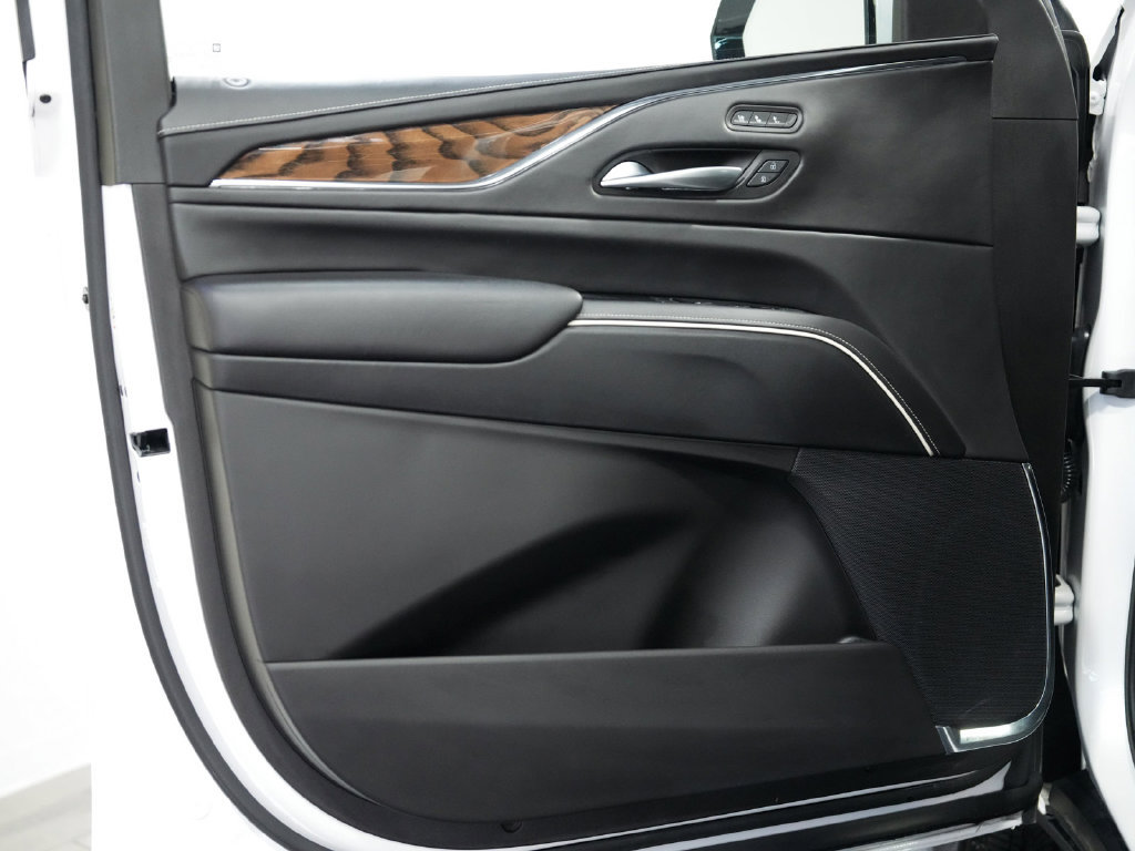 Used 2024 Cadillac Escalade Sport Platinum w/ LPO, Floor Liner Package AWD/4WD image 11