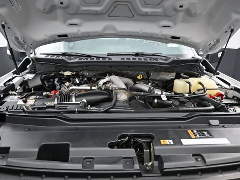 Used 2024 Ford F350 XLT image 31
