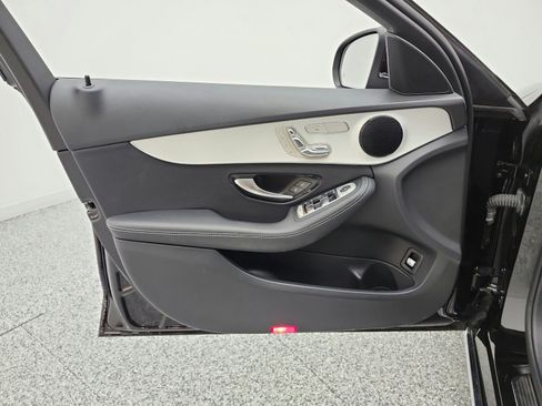 Used 2021 Mercedes-Benz C 300 Sedan image 12
