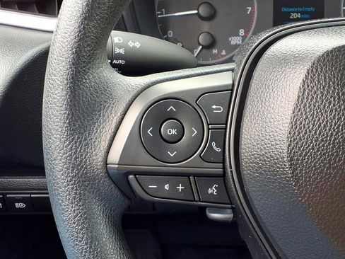 Used 2025 Toyota Corolla LE image 22