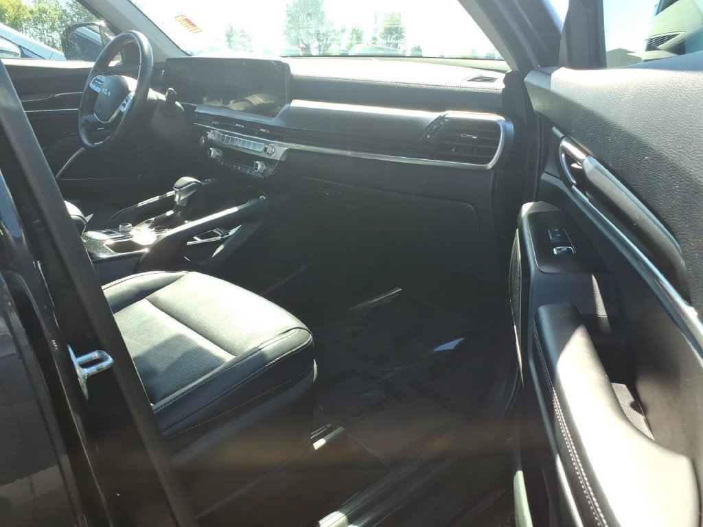 Used 2025 Kia Telluride S AWD/4WD image 23