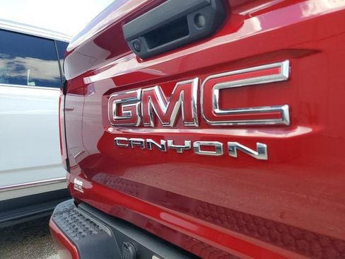 New 2026 GMC Canyon AT4 w/ AT4 Premium Package AWD/4WD image 7