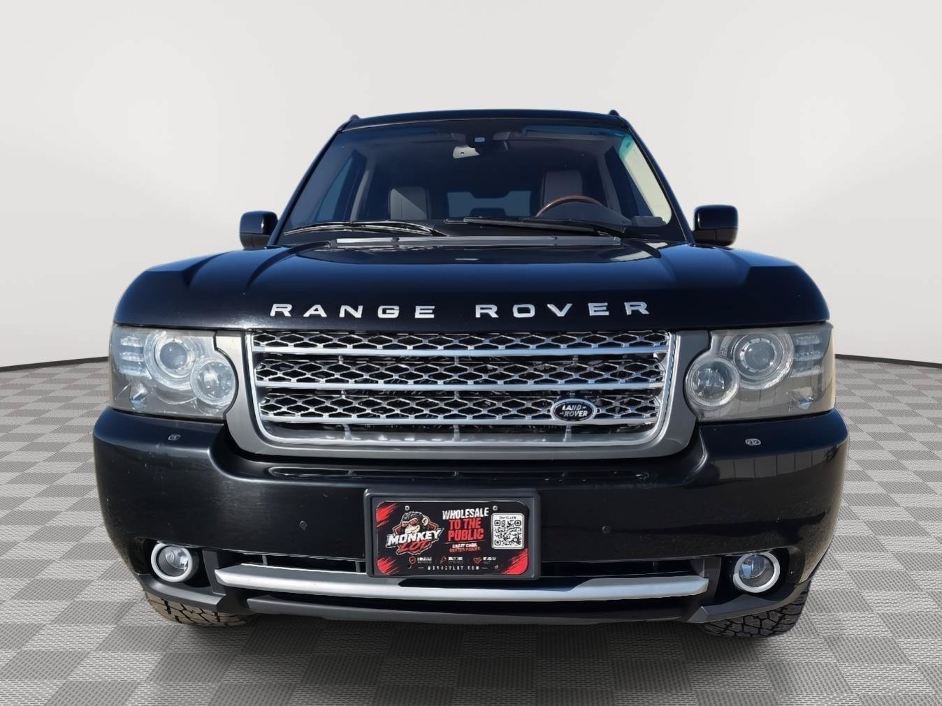 Used 2011 Land Rover Range Rover Supercharged AWD/4WD image 2
