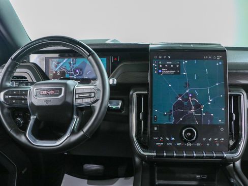 Used 2026 GMC Yukon Elevation w/ Elevation Premium Package AWD/4WD image 18