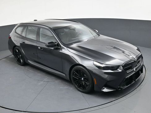 Used 2026 BMW M5 Touring image 20