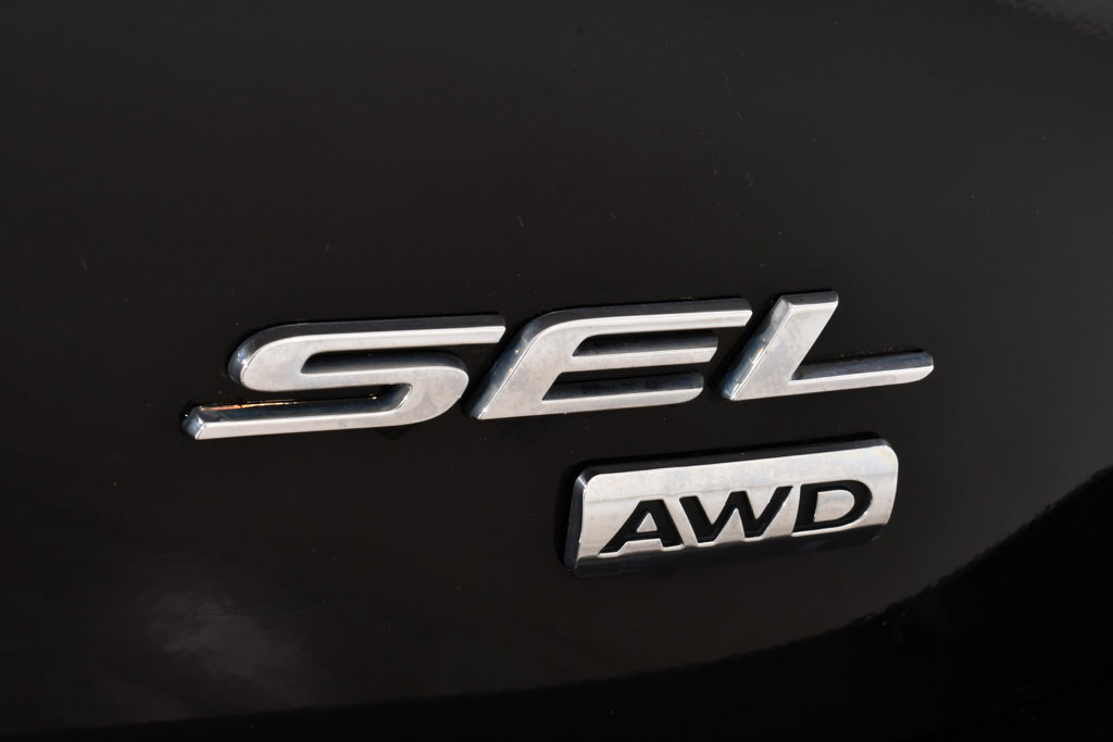 Used 2016 Ford Edge SEL w/ Equipment Group 201A AWD/4WD image 21