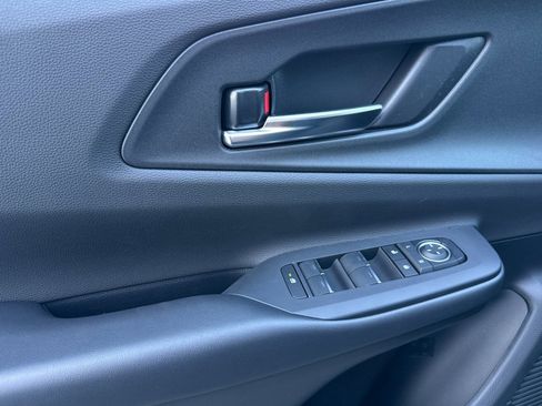 New 2026 Toyota Prius Plug-In Hybrid FWD image 11