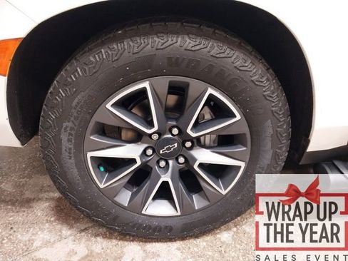 Used 2023 Chevrolet Tahoe Z71 w/ Z71 Off-Road Package image 22