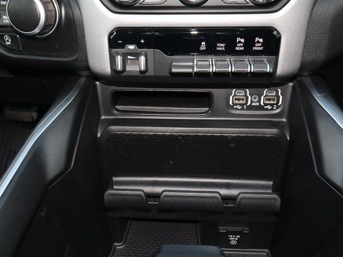 Used 2022 RAM 1500 Big Horn AWD/4WD image 21