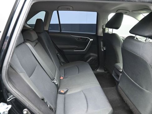 Used 2019 Toyota RAV4 LE image 22