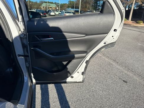 Used 2025 MAZDA CX-30 AWD 2.5 S w/ Preferred Package image 16