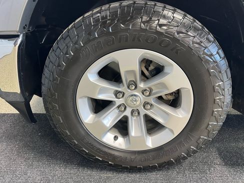 Used 2021 RAM 1500 Laramie AWD/4WD image 16