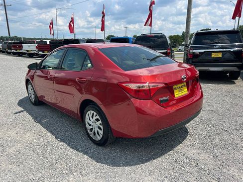 Used 2018 Toyota Corolla LE FWD image 18