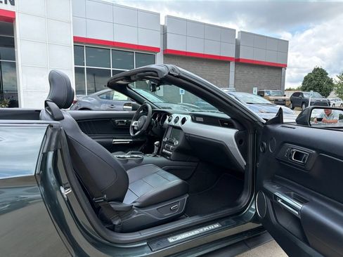 Used 2016 Ford Mustang Premium w/ Equipment Group 201A RWD image 12