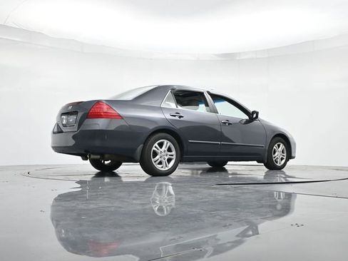 Used 2007 Honda Accord EX image 28