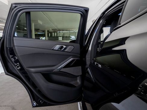 Used 2025 BMW X6 xDrive40i image 21