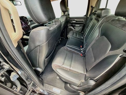 Used 2019 RAM 1500 Laramie AWD/4WD image 28
