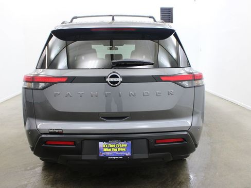 New 2026 Nissan Pathfinder SV FWD image 4
