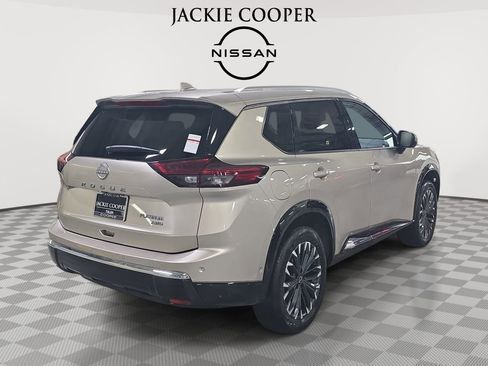 Used 2026 Nissan Rogue Platinum w/ Platinum Premium Package AWD/4WD image 5