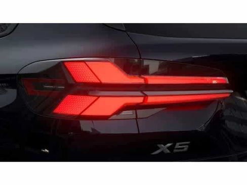 New 2026 BMW X5 sDrive40i w/ M Sport Package RWD image 8