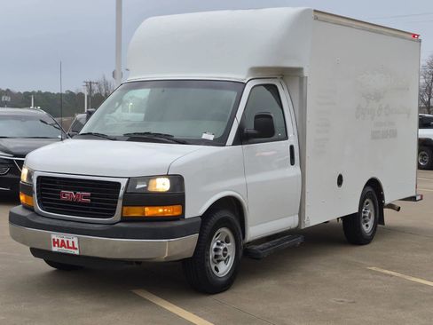 Certified 2016 GMC Savana 3500 image 3