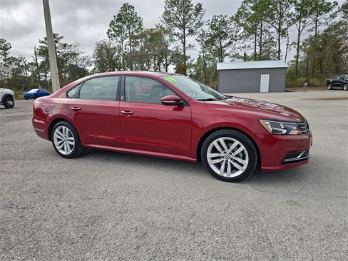 Used 2019 Volkswagen Passat 2.0T Wolfsburg w/ Wheels & Sunroof Package image 2