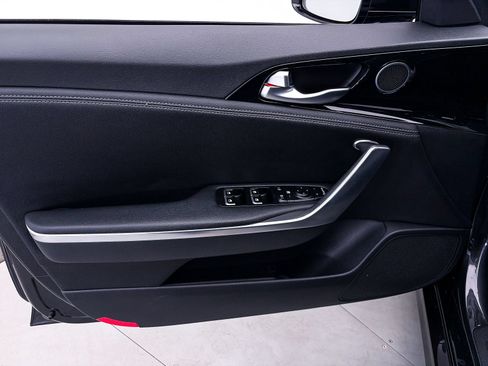 Certified 2023 Kia Stinger GT-Line RWD image 16