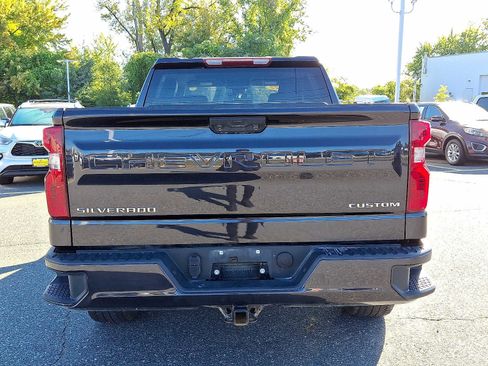 Used 2022 Chevrolet Silverado 1500 Custom image 5