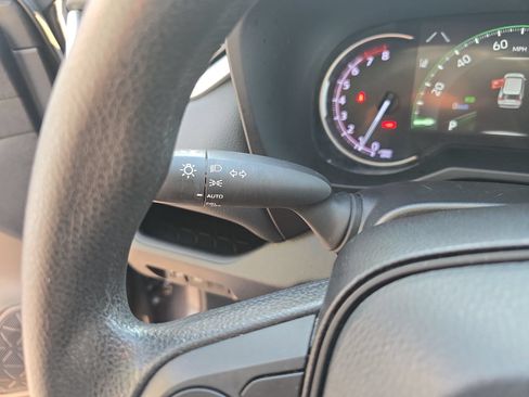 Used 2024 Toyota RAV4 XLE FWD image 25