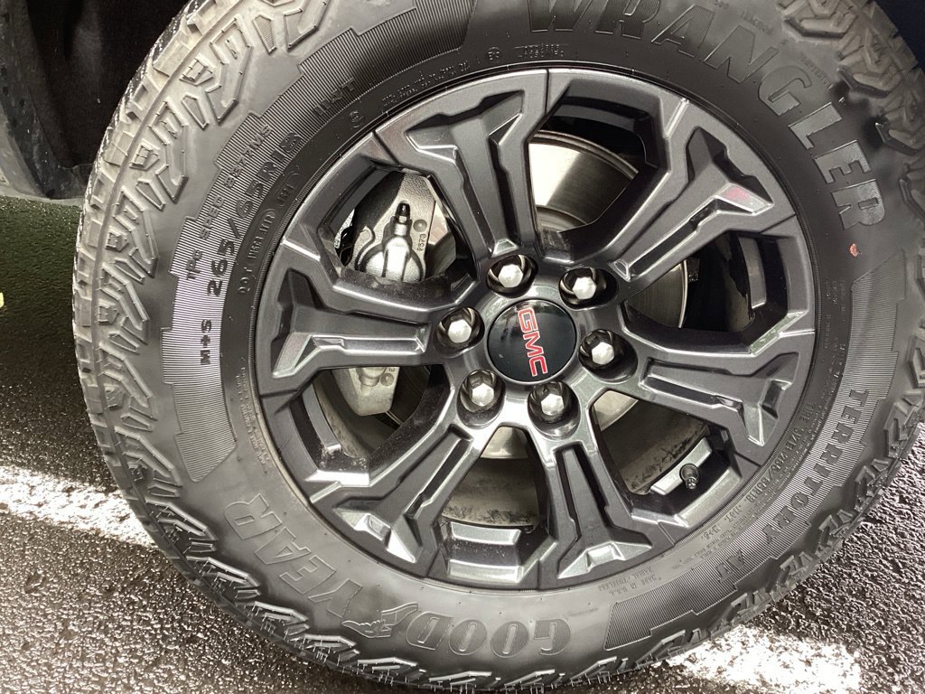 Used 2025 GMC Canyon Elevation w/ Convenience Package AWD/4WD image 6