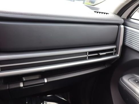 Used 2026 Hyundai Santa Fe SEL FWD image 33