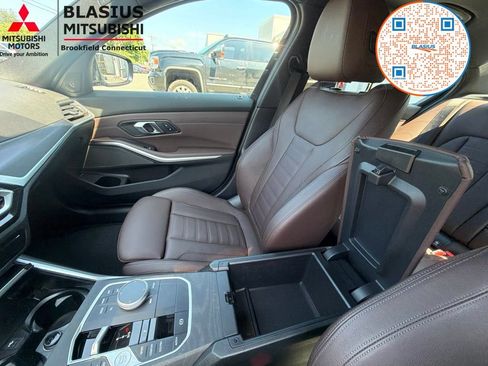 Used 2024 BMW 330i xDrive Sedan AWD/4WD image 36