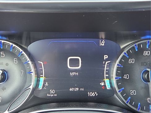 Used 2025 Chrysler Pacifica Limited FWD image 23