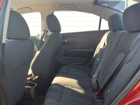 Used 2019 Chevrolet Sonic LT FWD image 9