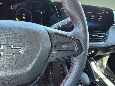 Used 2024 Chevrolet TrailBlazer RS FWD image 25