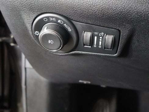 Used 2023 Jeep Compass Limited AWD/4WD image 36